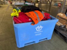 NO RESERVE Pallet Of Assorted Food Manufacturer Protective Clothing