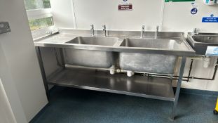 NO RESERVE - Stainless Steel - Double Kitchen Sink