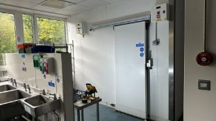 NO RESERVE - Walk-In Refrigerator / Refrigeration Unit with Lu-Ve -HITEC Chiller