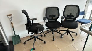 NO RESERVE - 3 x Black Office Chairs on Wheels