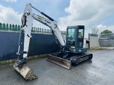 2014 - BOBCAT E50 (4523 hours)