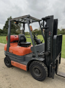 TOYOTA - 2.5 Gas Forklift Truck