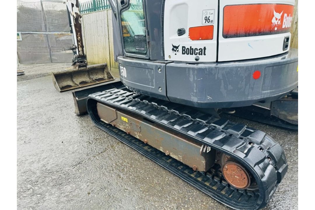 2014 - BOBCAT E50 (4523 hours) - Image 5 of 13