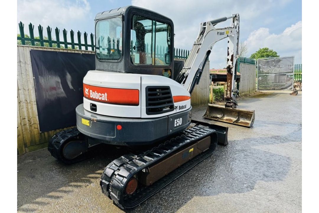 2014 - BOBCAT E50 (4523 hours) - Image 11 of 13