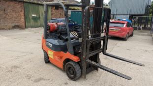 TOYOTA, Gas Forklift - Model 42-7FGF18 (Low Hours 5941)