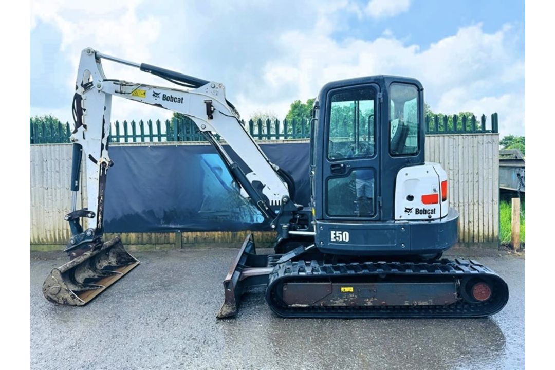 2014 - BOBCAT E50 (4523 hours) - Image 10 of 13