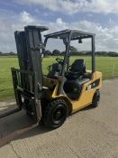 2015, CATERPILLAR - 2.5 Tonne Diesel Forklift (container spec - 2,983 hours)