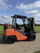 2018, TOYOTA - 3.5 Ton Lift Gas Forklift (5,300 hours - container spec)