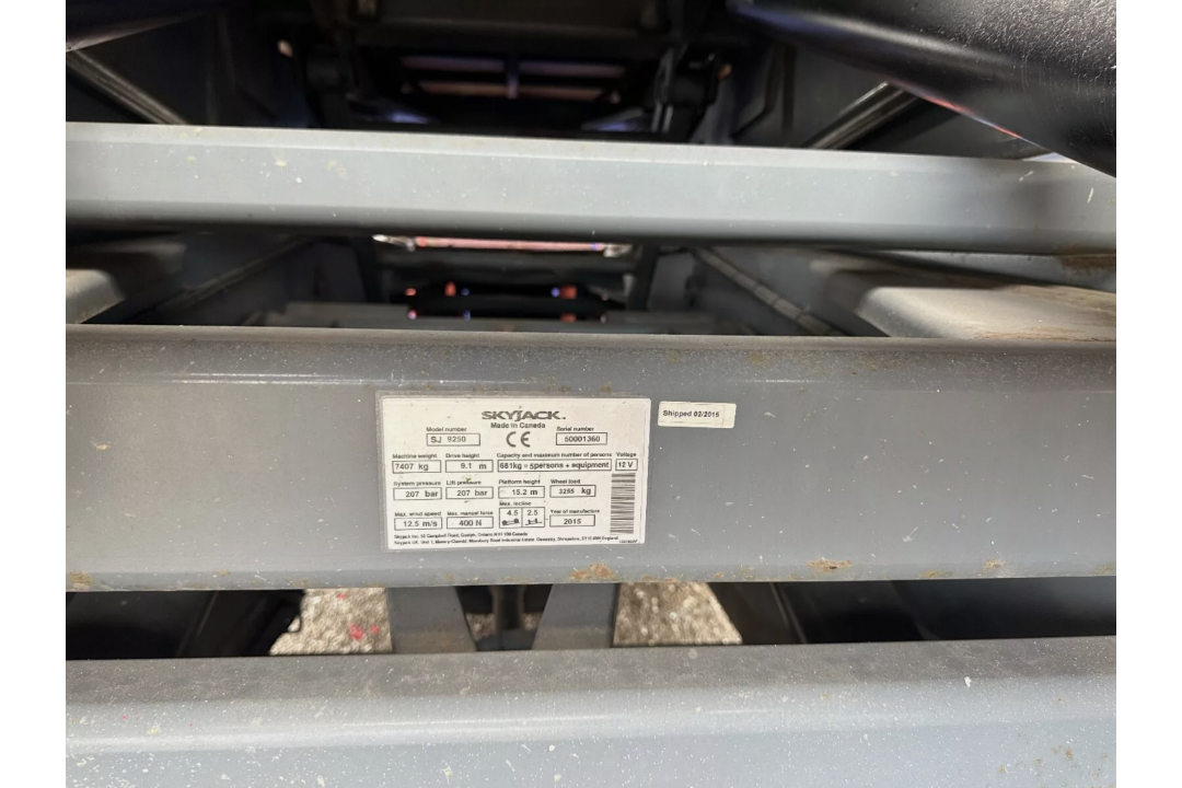 2015, SKYJACK - SJ9250RT (4x4 Scissor Lift) 2,428 hours - Image 8 of 15