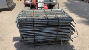 MASS BARRIER PEDESTRIAN GUARD x 43