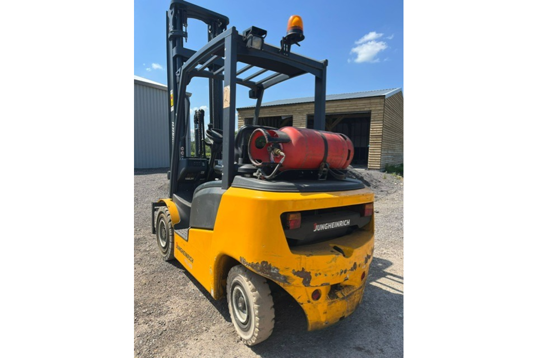 2015, JUNGHEINRICH - 2.5 Tonne Gas Forklift (6247 hours) - Image 2 of 7