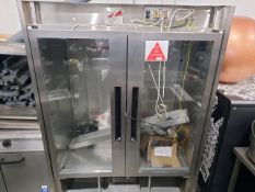 NO RESERVE Williams Fridge