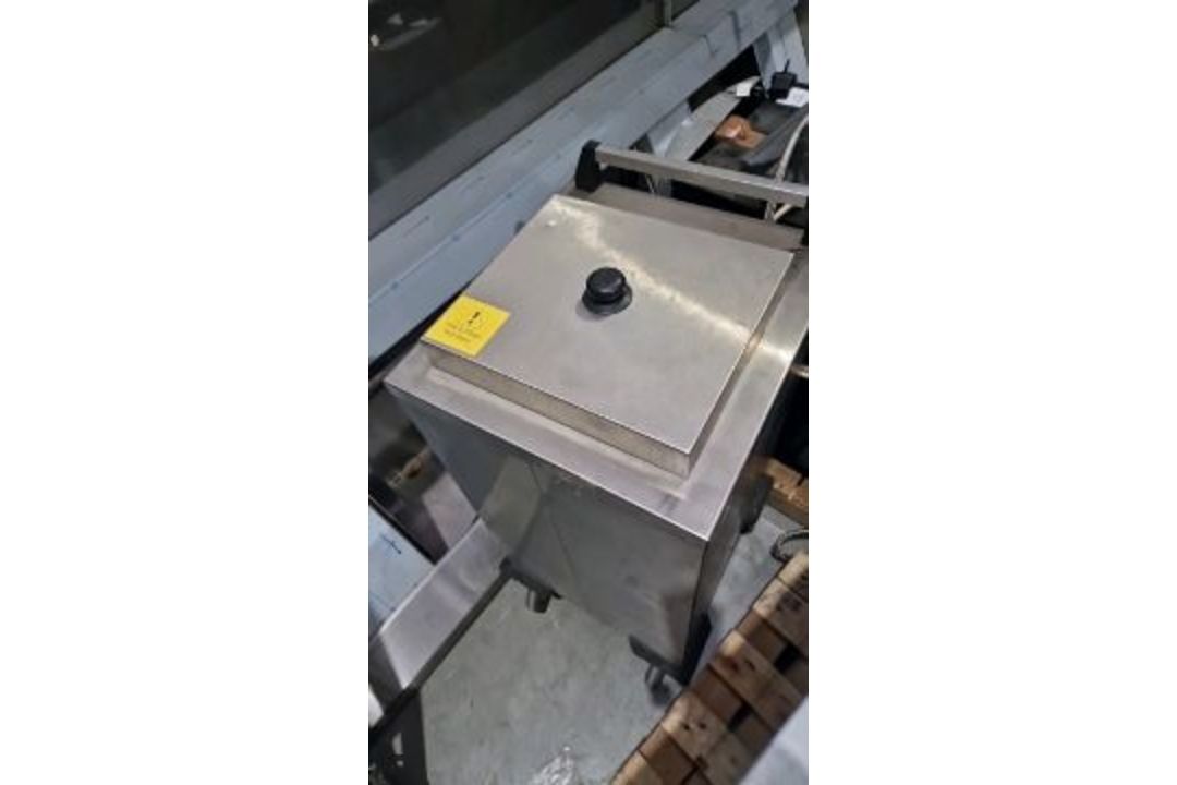 NO RESERVE Heated Plate Warmer - Image 3 of 4