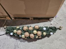 NO RESERVE 6 Illuminated Christmas Garlands