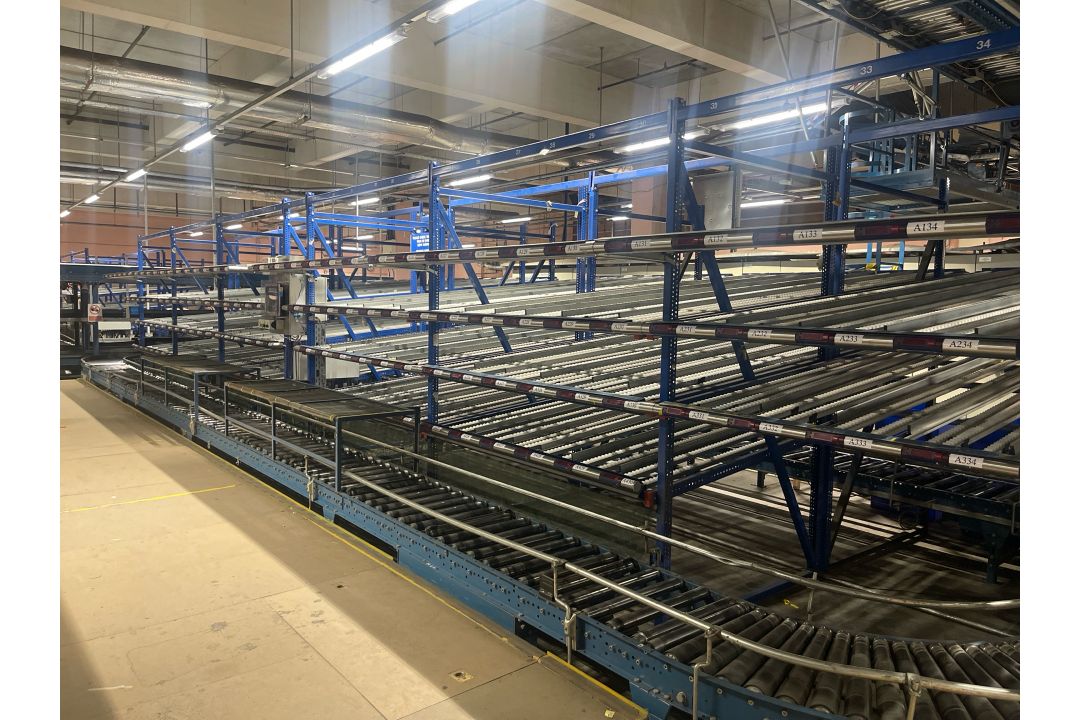 *NO RESERVE* 6 Bays of Pick to Light Flow Racking - Image 1 of 8