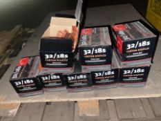 Carton Staples 32/18s x 8 boxes of 2000