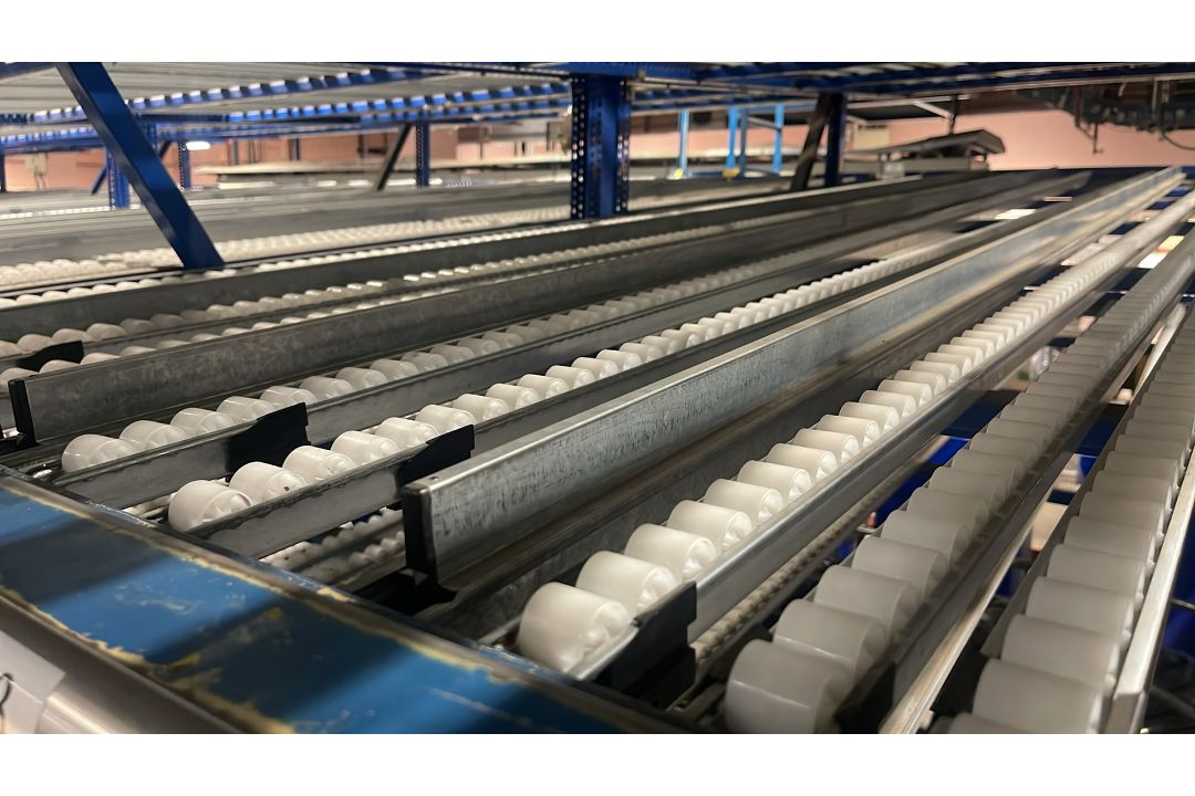 *NO RESERVE* 6 Bays of Pick to Light Flow Racking - Image 2 of 8