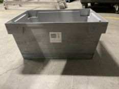 Plastic Tubs x 100