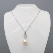 Art Deco-style Pearl & Diamond Necklace