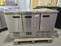 *No Reserve* Polar G-Series Triple Door Counter Fridge Model G622 368 Litre RRP £1272