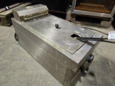 *No Reserve* LINCAT Single Fryer