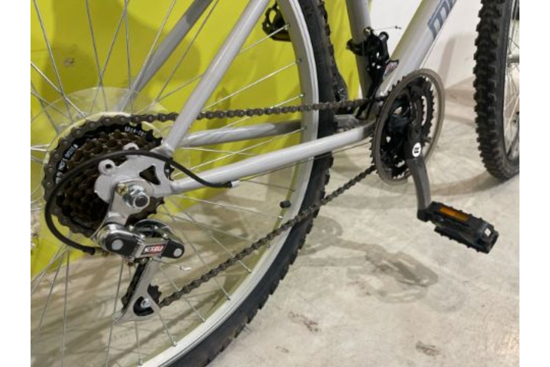 *NO RESERVE* Muddyfox Synergy 26 Ladies Hybrid Bike - Image 8 of 10