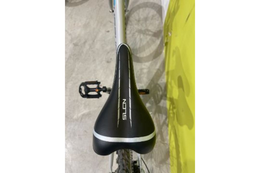 *NO RESERVE* Muddyfox Synergy 26 Ladies Hybrid Bike - Image 3 of 10
