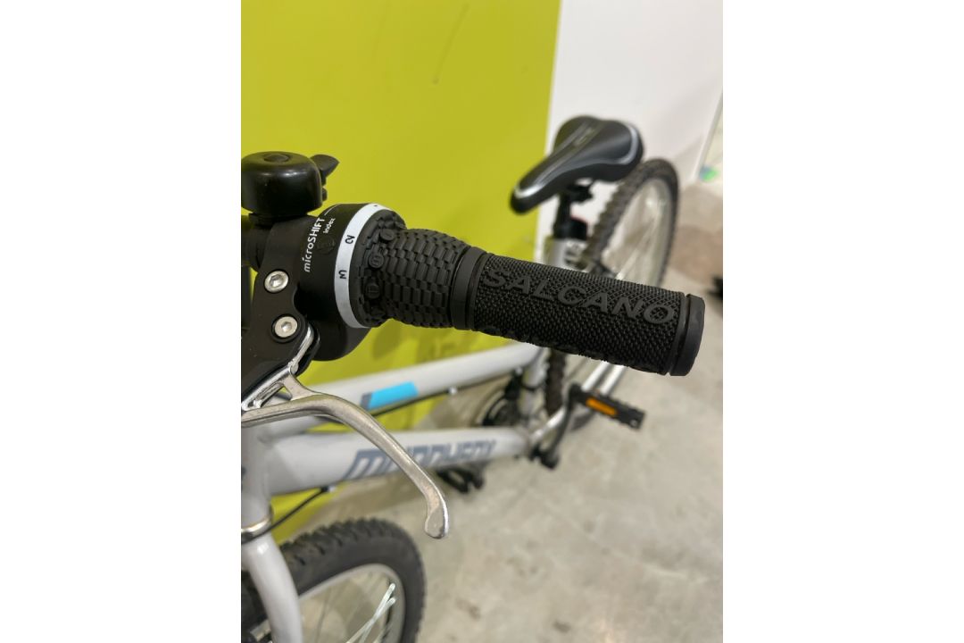 *NO RESERVE* Muddyfox Synergy 26 Ladies Hybrid Bike - Image 5 of 10