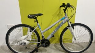 *NO RESERVE* Muddyfox Synergy 26 Ladies Hybrid Bike