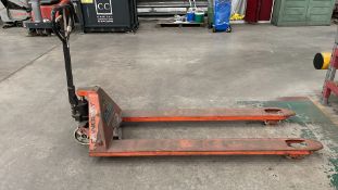 *NO RESERVE* Slingsby Long Base Pallet Truck