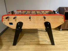 **ZERO RESERVE** Fussball Table