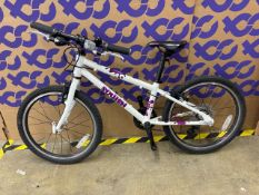 Squish 20 Kids Bike - White/Purple