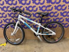 Squish 20 Kids Bike - White/Blue