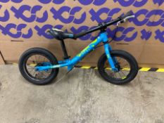 Squish 12 Kids Bike - Blue