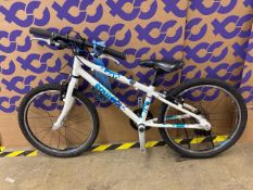 Squish 20 Kids Bike - White and Blue