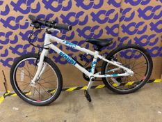 Squish 20 Kids Bike - White/Blue