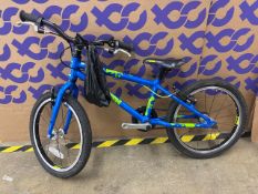 Squish 18 Kids Bike - Blue