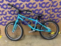 Squish 18 Kids Bike - Blue