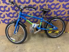 Squish 18 Kids Bike - Blue