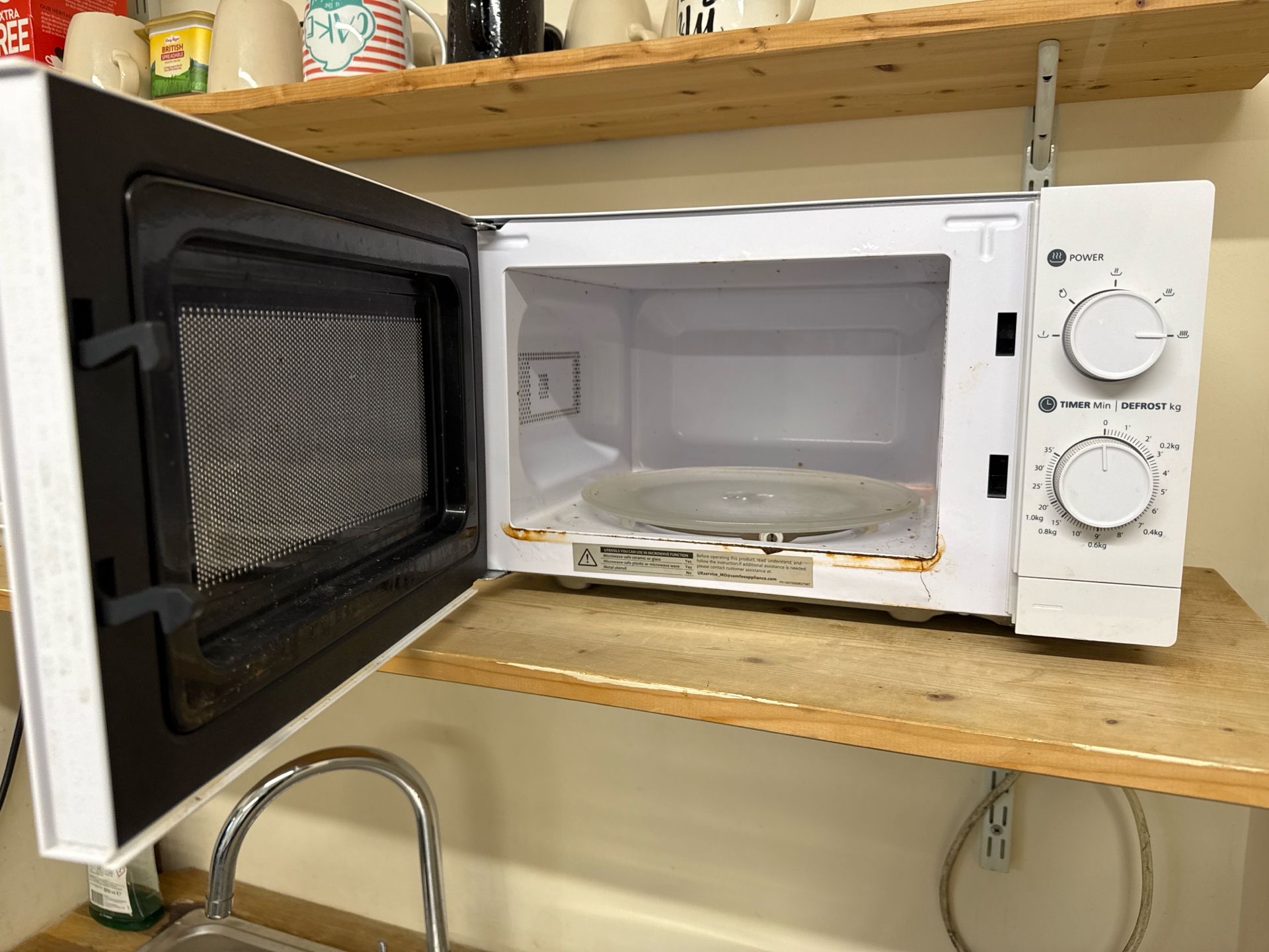 *NO RESERVE* Comfee Microwave - Image 4 of 4
