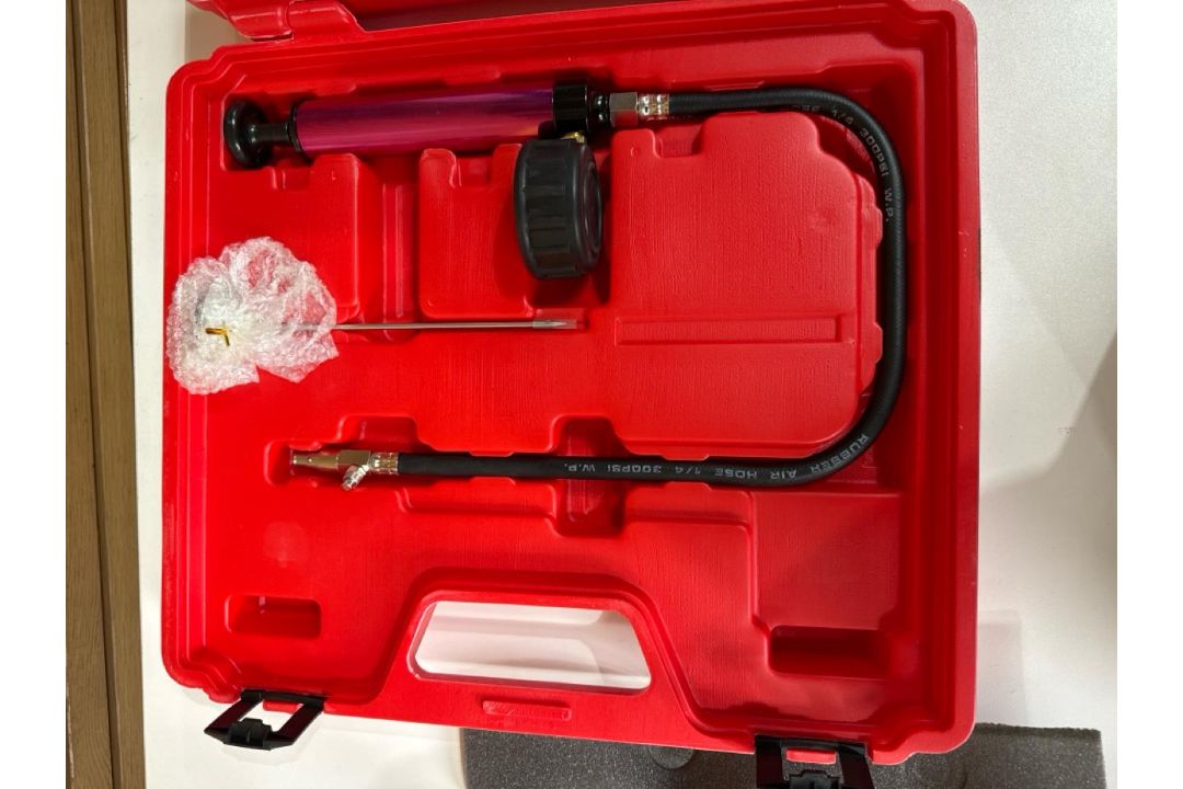 *NO RESERVE* Clarke Radiator Pressure Test Kit - Image 5 of 6