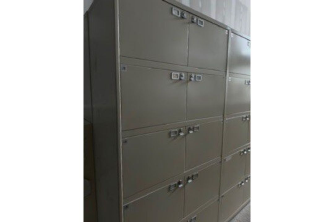 Direct from Doncaster Council 10 Bank Keylock lockers x 15 (194cm x 100cm x 47cm) - Image 1 of 2