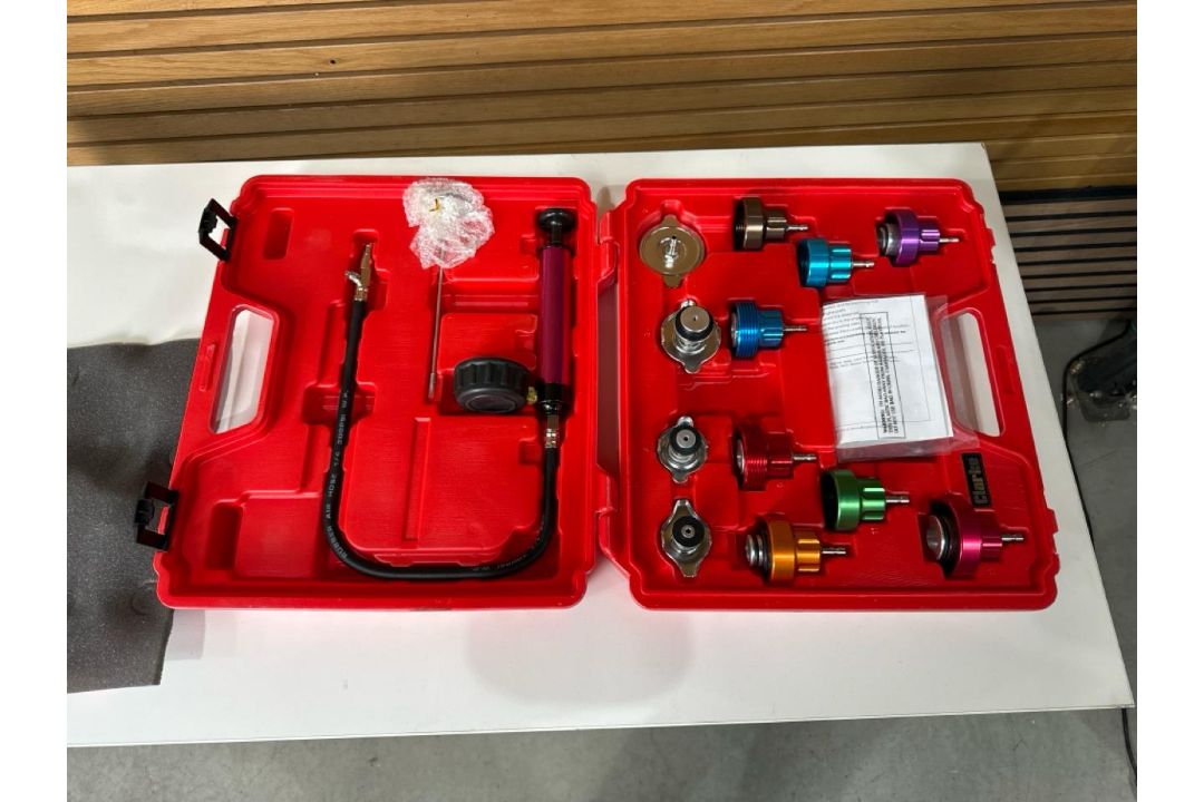 *NO RESERVE* Clarke Radiator Pressure Test Kit - Image 4 of 6
