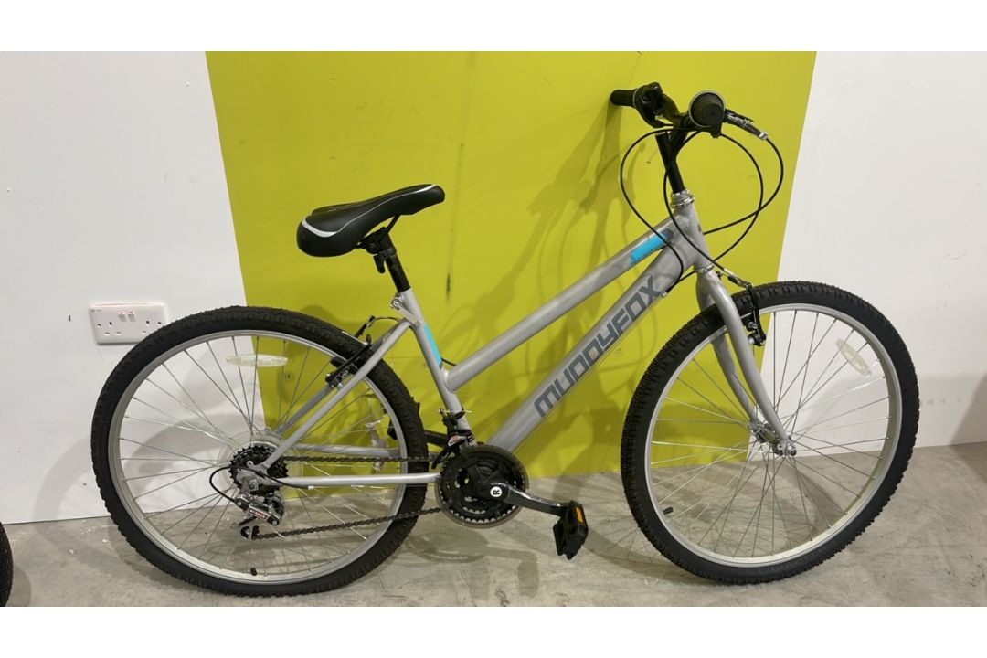 *NO RESERVE* Muddyfox Synergy 26 Ladies Hybrid Bike - Image 9 of 11