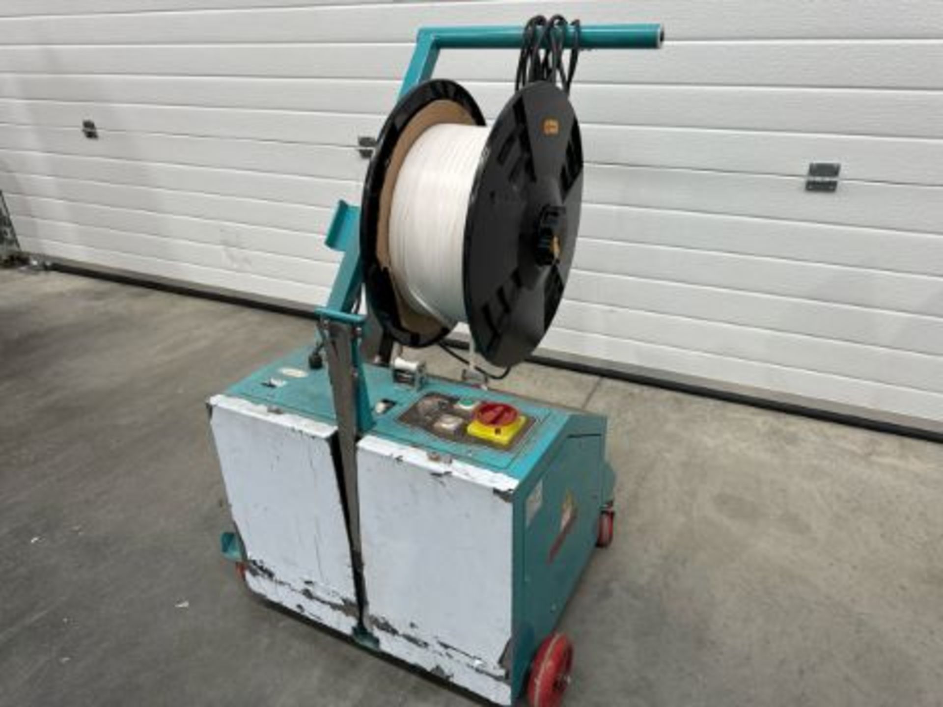 *NO RESERVE* TP-202MV Semi Automatic Pallet Strapper - Image 5 of 7