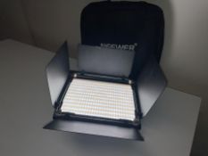 Neewer NL660 LED Studio Light