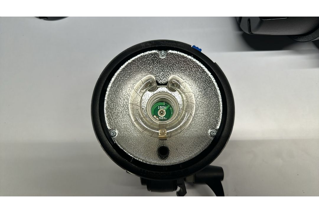 Pair Of Elinchrom D-Lite RX One Studio Lights - Image 3 of 5