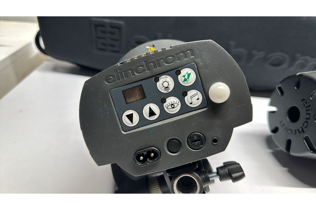 Pair Of Elinchrom D-Lite RX One Studio Lights - Image 2 of 5
