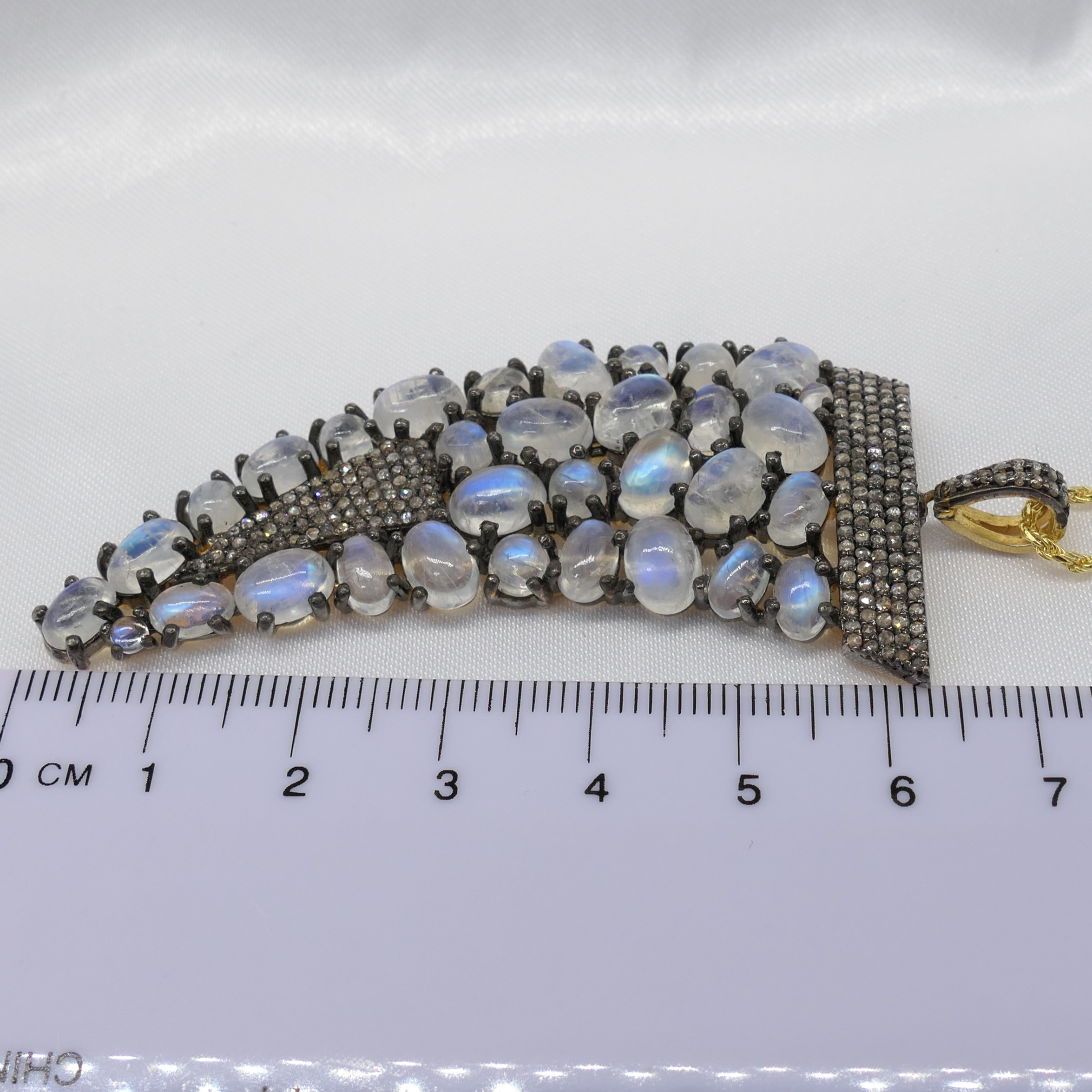 Large Horn Of Plenty Moonstone & Diamond Pendant With Rope Style Chain - Image 5 of 8
