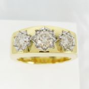 Yellow Gold Star-Set 1.03ct Graduated Round Brilliant-Cut Diamond Gypsy-Style Ring